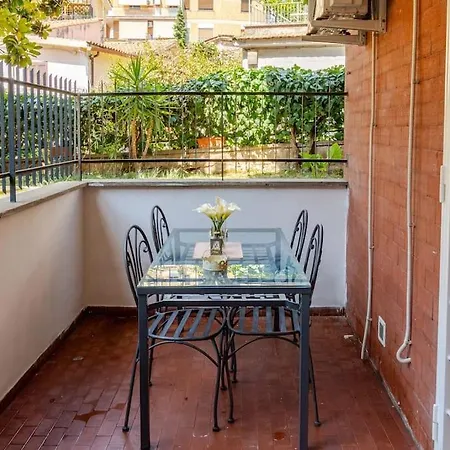 Daire Vatican - New Confort With Terrace